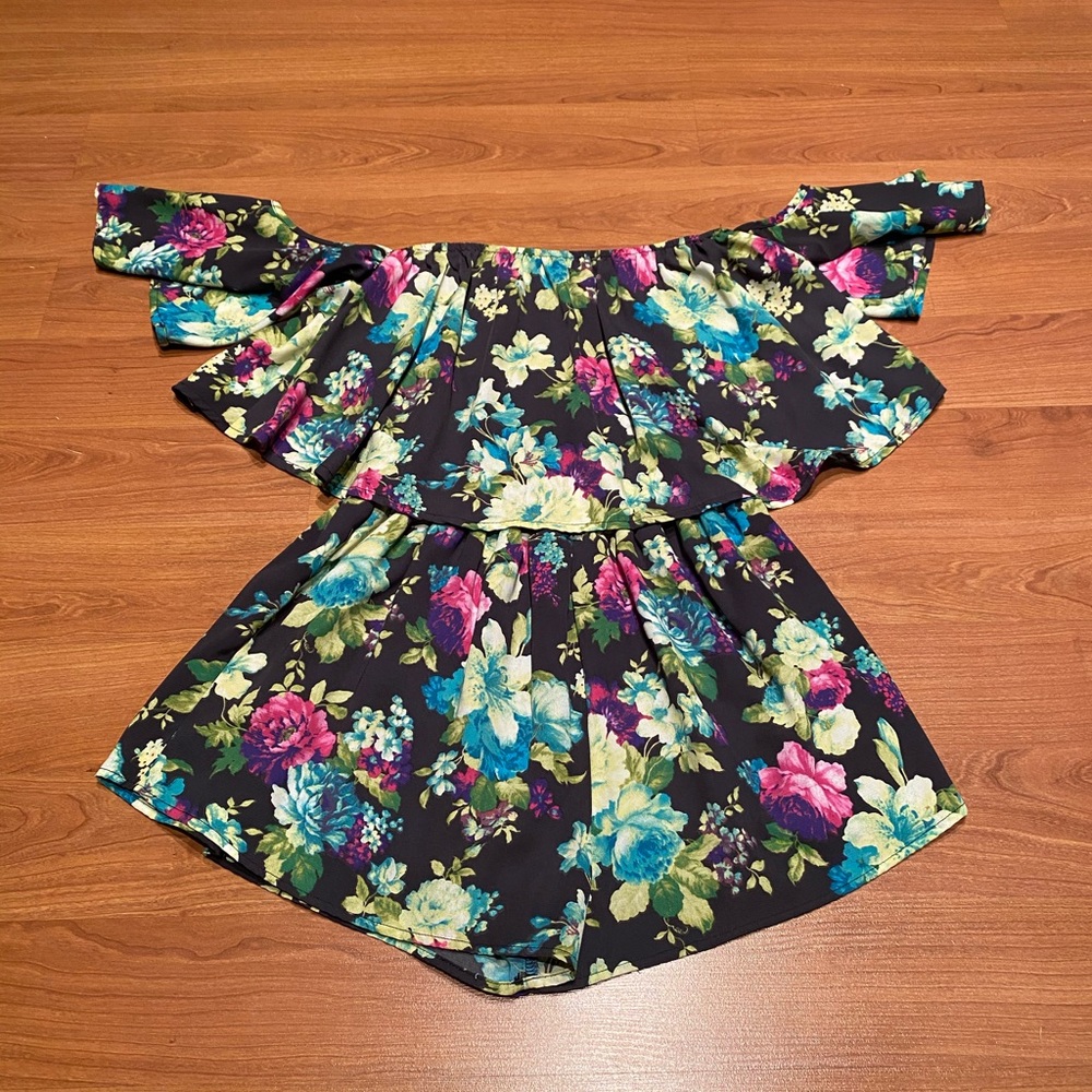 SAGE Floral romper Medium